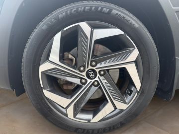 Hyundai Tucson Hybrid